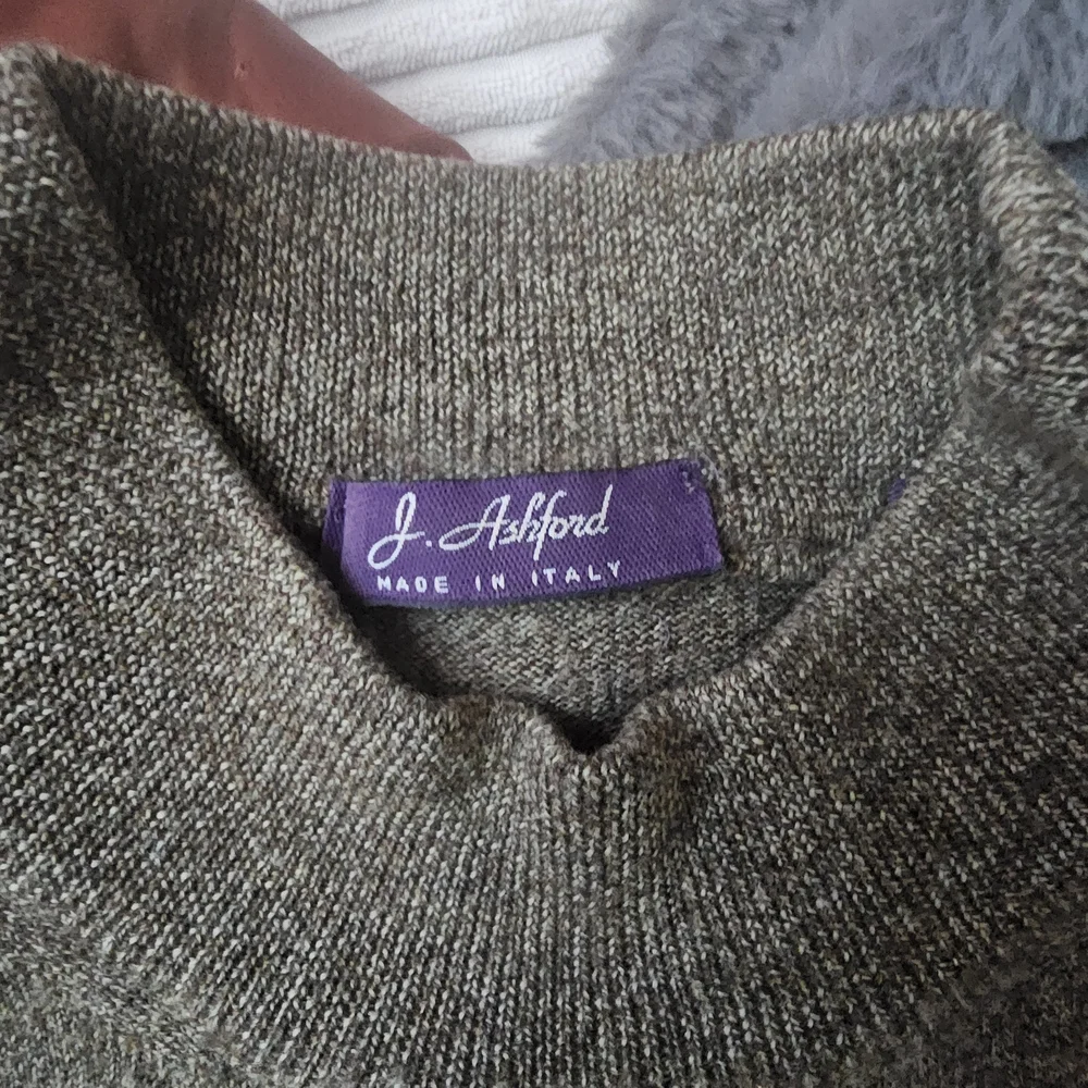 Men's Olive Sweater - Picture 4 of 5